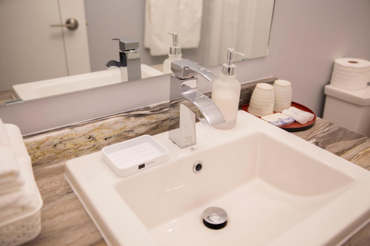 Downtown Whitehorse 4 Bedrooms Deluxe Condo Kültér fotó